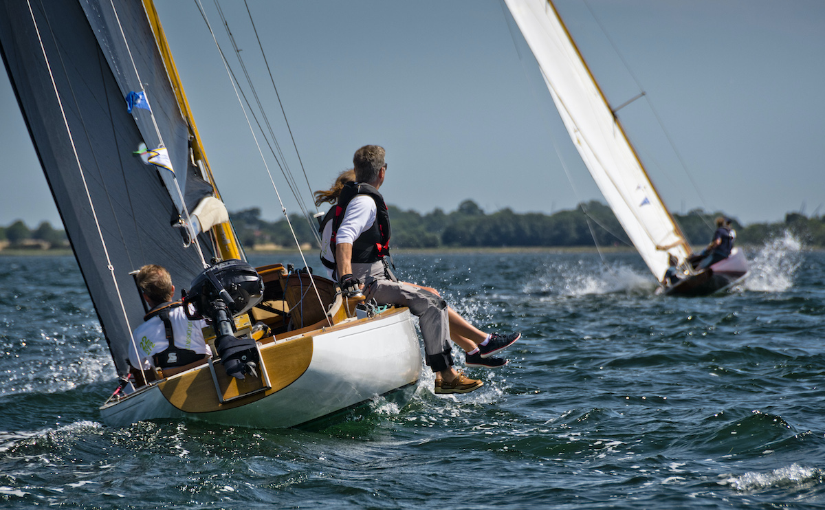 Start der Klassiker in der Gruppe KLR 2 zur Schärenkreuzer Regatta Schlank & Rank vor Lemkenhafen/Fehmarn