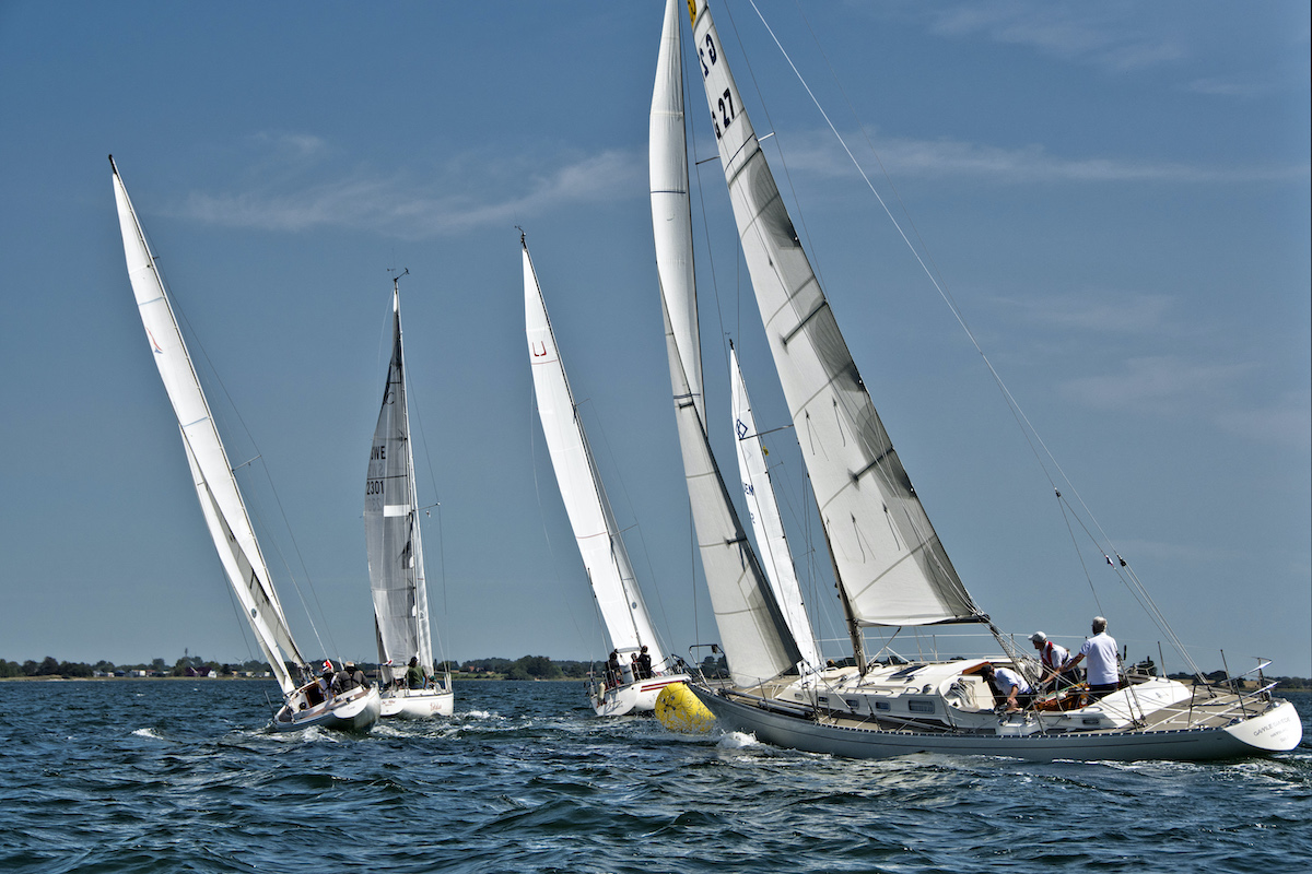 Swede 55 beim Start der Yardstick Gruppe zur Schärenkreuzer Regatta Schlank & Rank 2023