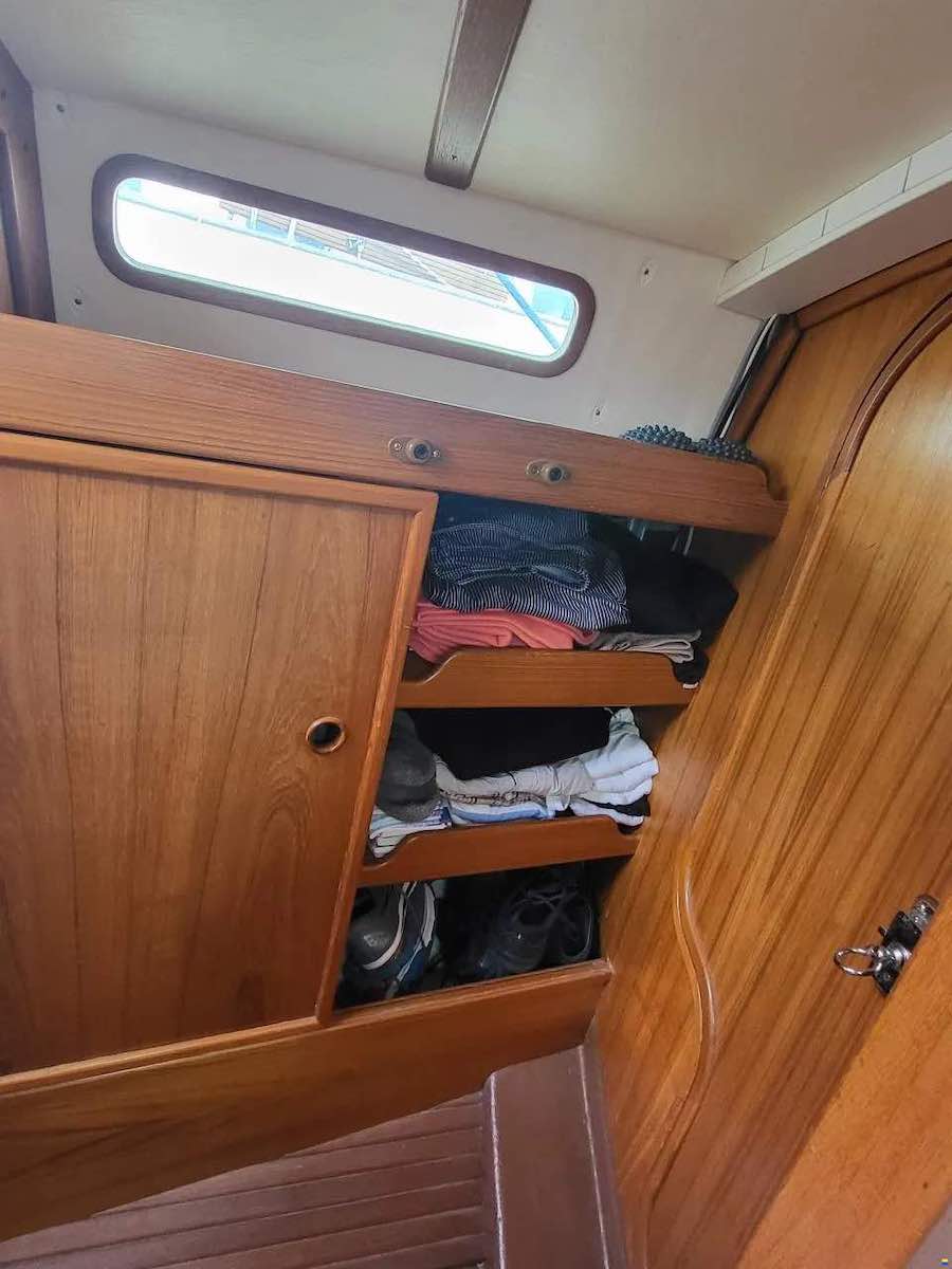 Mahagoni Ausbau Swede 41 Toilettenraum