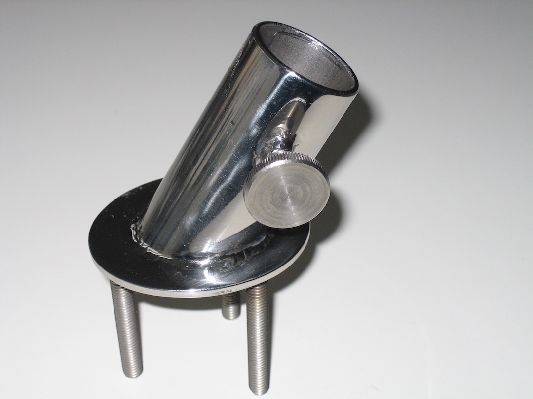 30 Grad geneigter Flaggenstockhalter für Swede 55