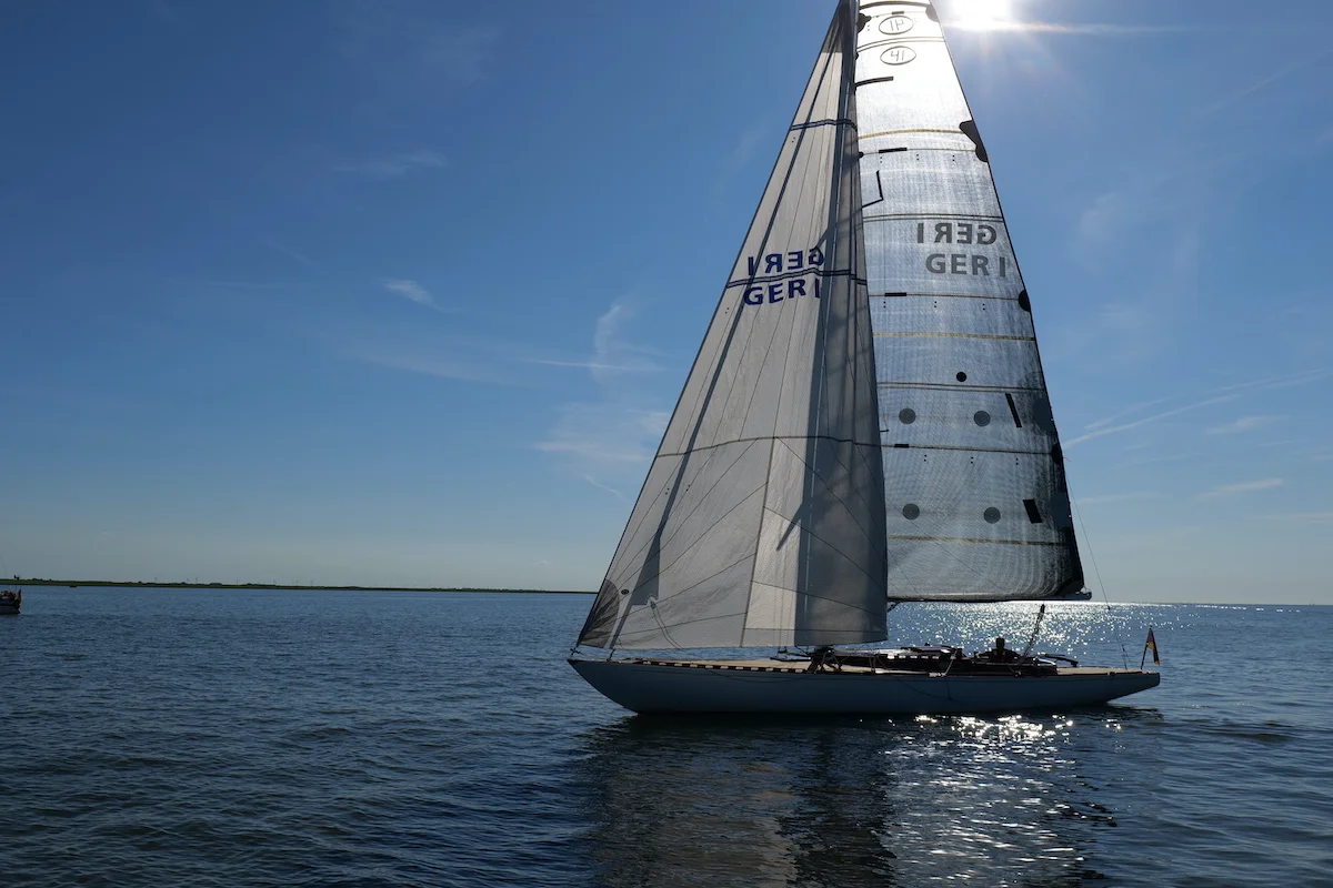 Swede 41 Classic Nr. 1 Kohinoor auf der Elbe