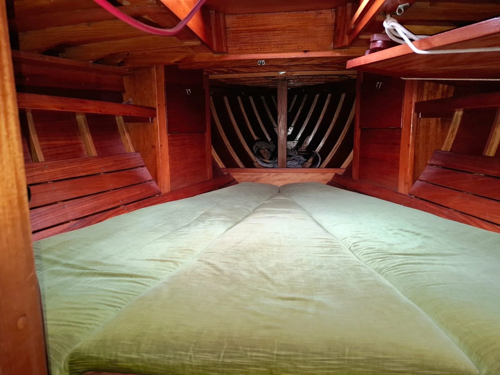 Vorschiffskoje Olle Enderlein 11,50 m Mahagioniyacht Delight Swedesail